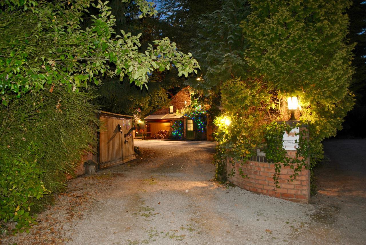 Squirrel Barn Βίλα Milwich Εξωτερικό φωτογραφία