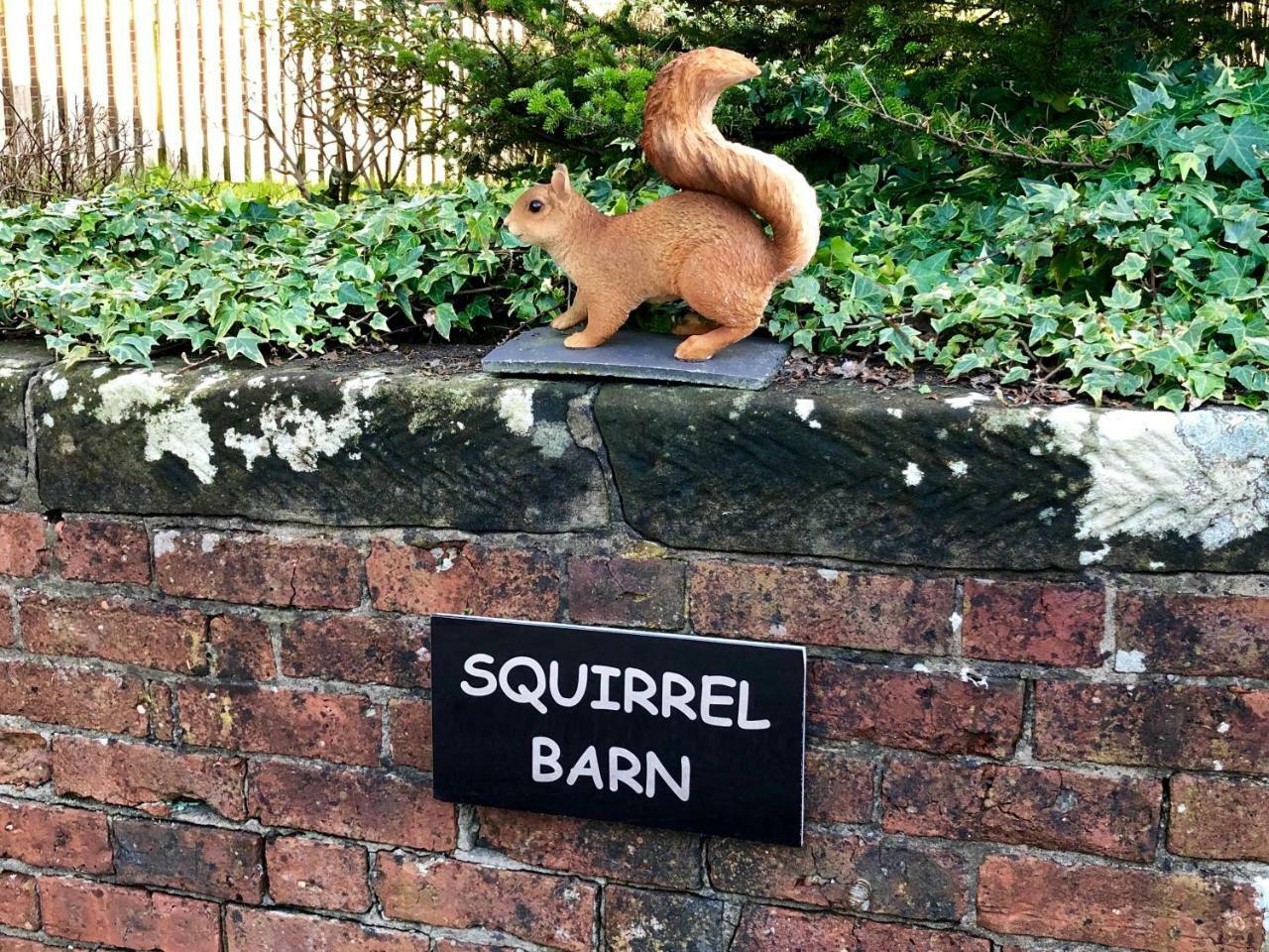Squirrel Barn Βίλα Milwich Εξωτερικό φωτογραφία